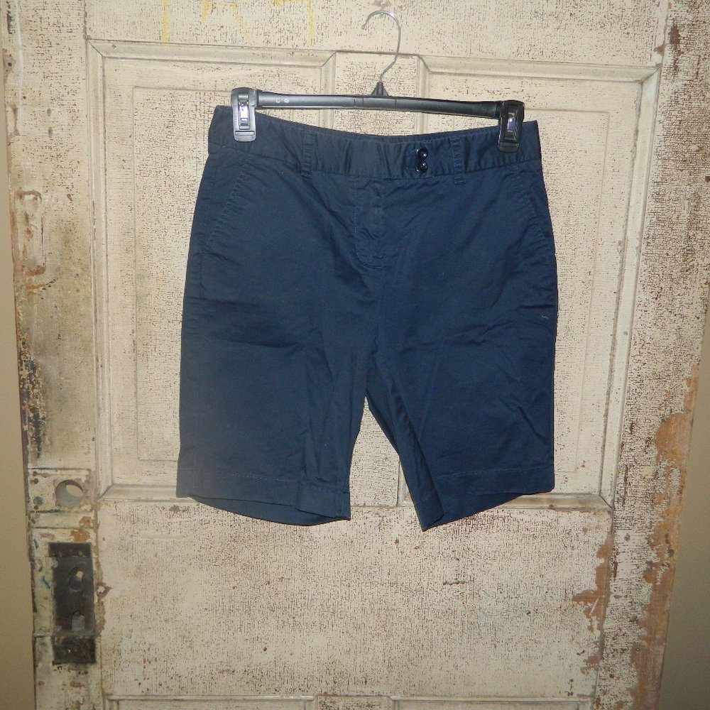 Vineyard Vines Bermuda Shorts Size Womens 6 (L-3)